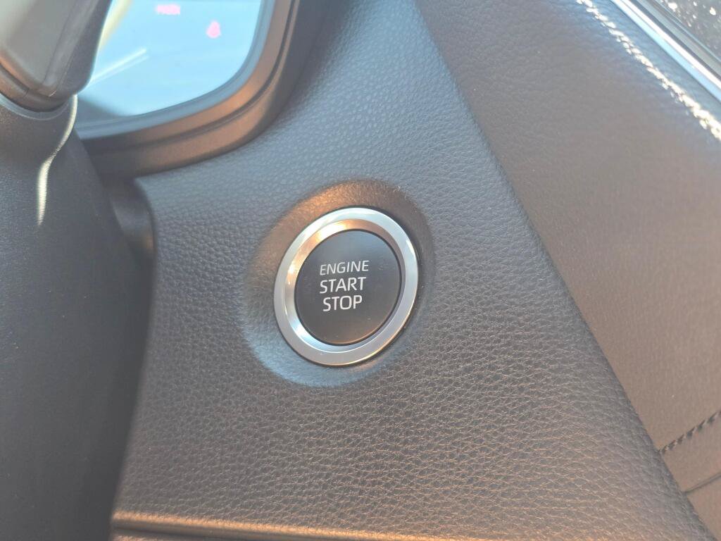 Used 2023 Toyota Corolla SE FWD image 25