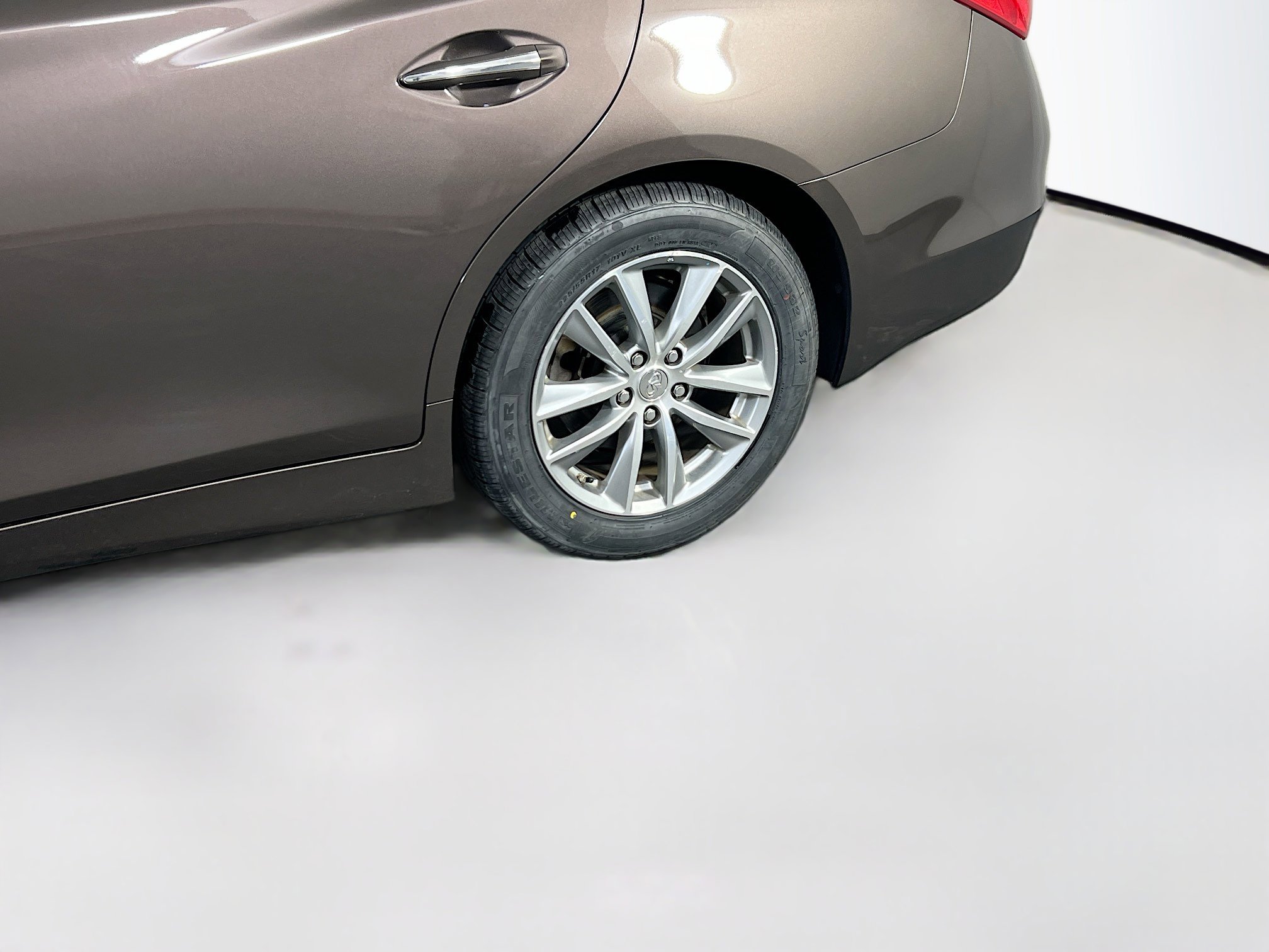 Used 2017 INFINITI Q50 3.0t Premium w/ 3.0T Premium Plus Package image 30