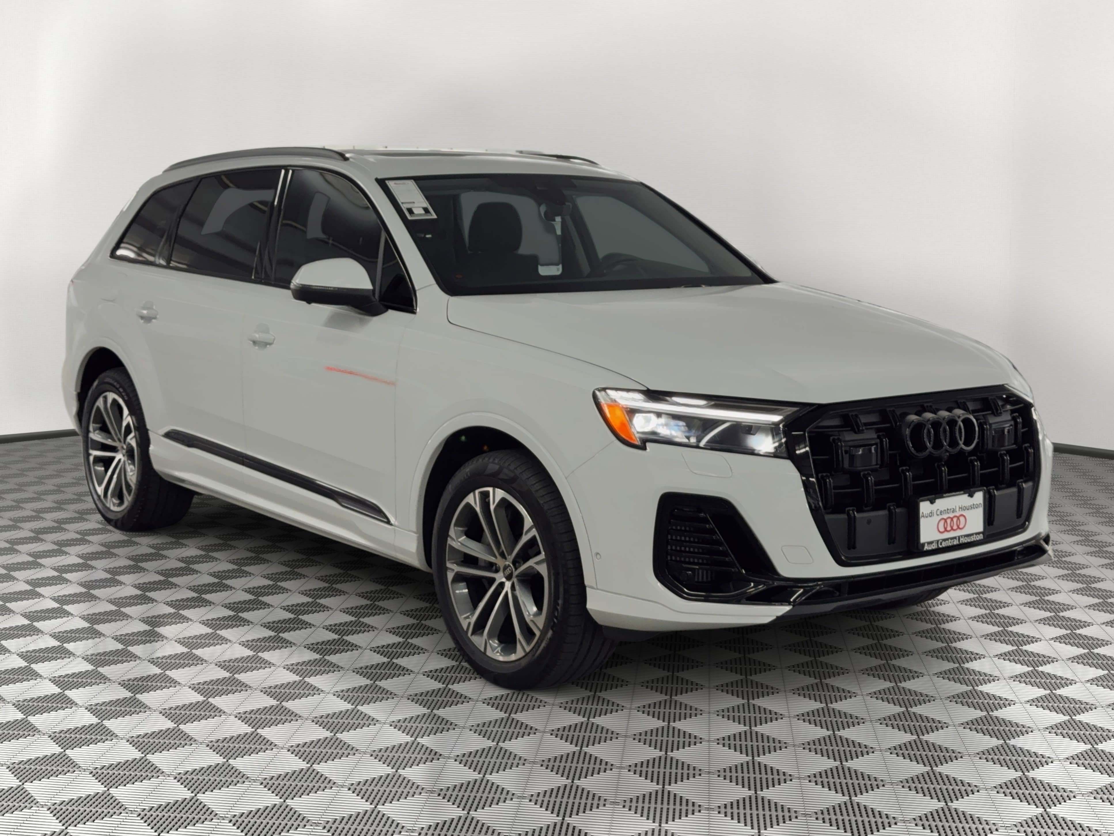 New 2026 Audi Q7 3.0T Premium AWD/4WD image 7
