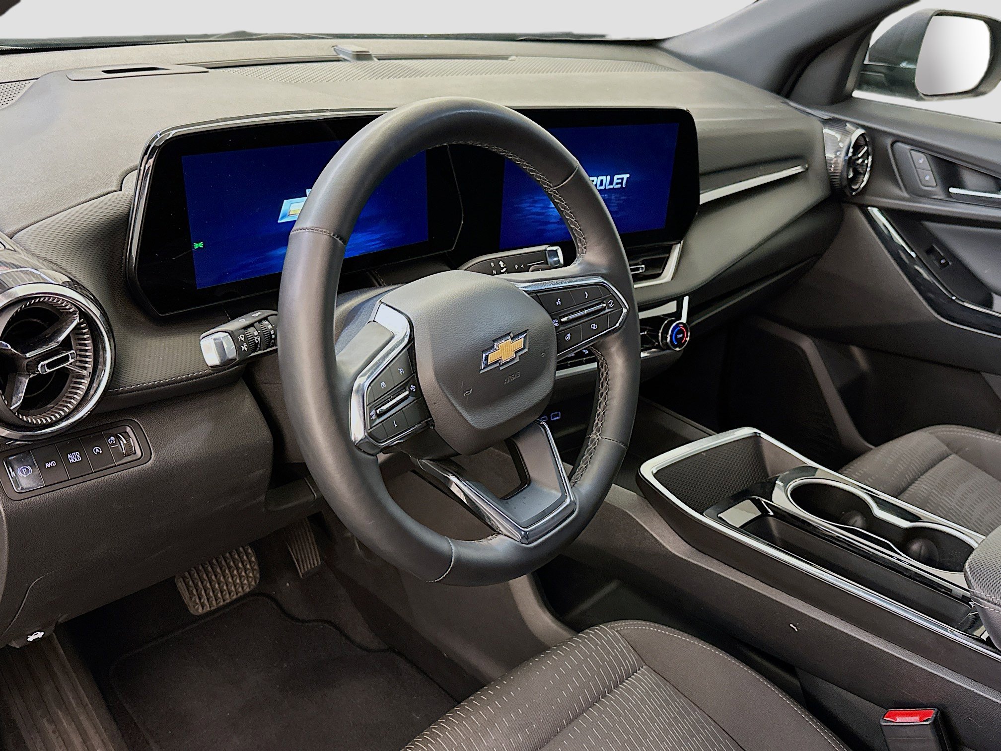 Used 2025 Chevrolet Equinox LT image 18