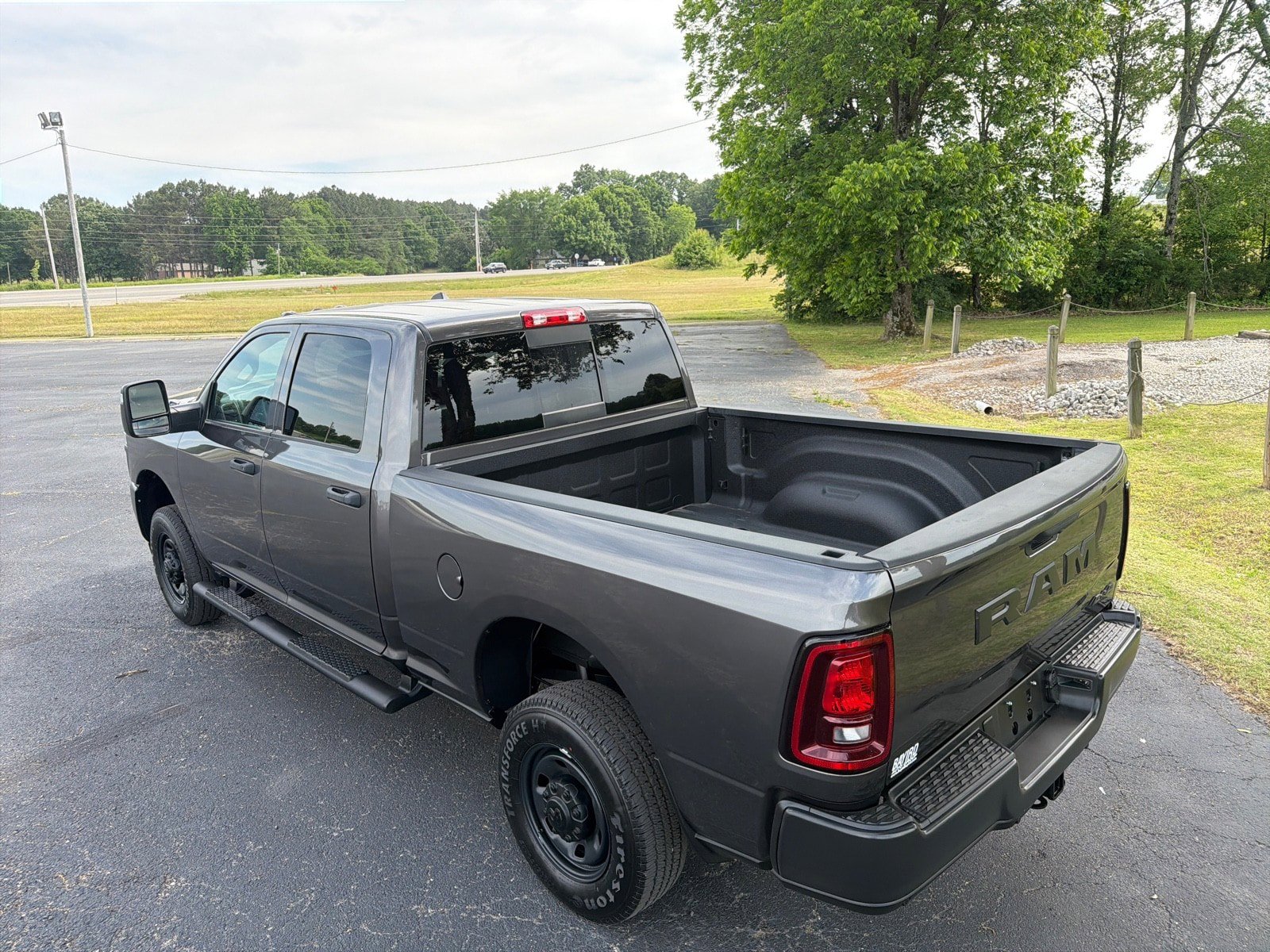 New 2026 RAM 2500 Tradesman AWD/4WD image 17