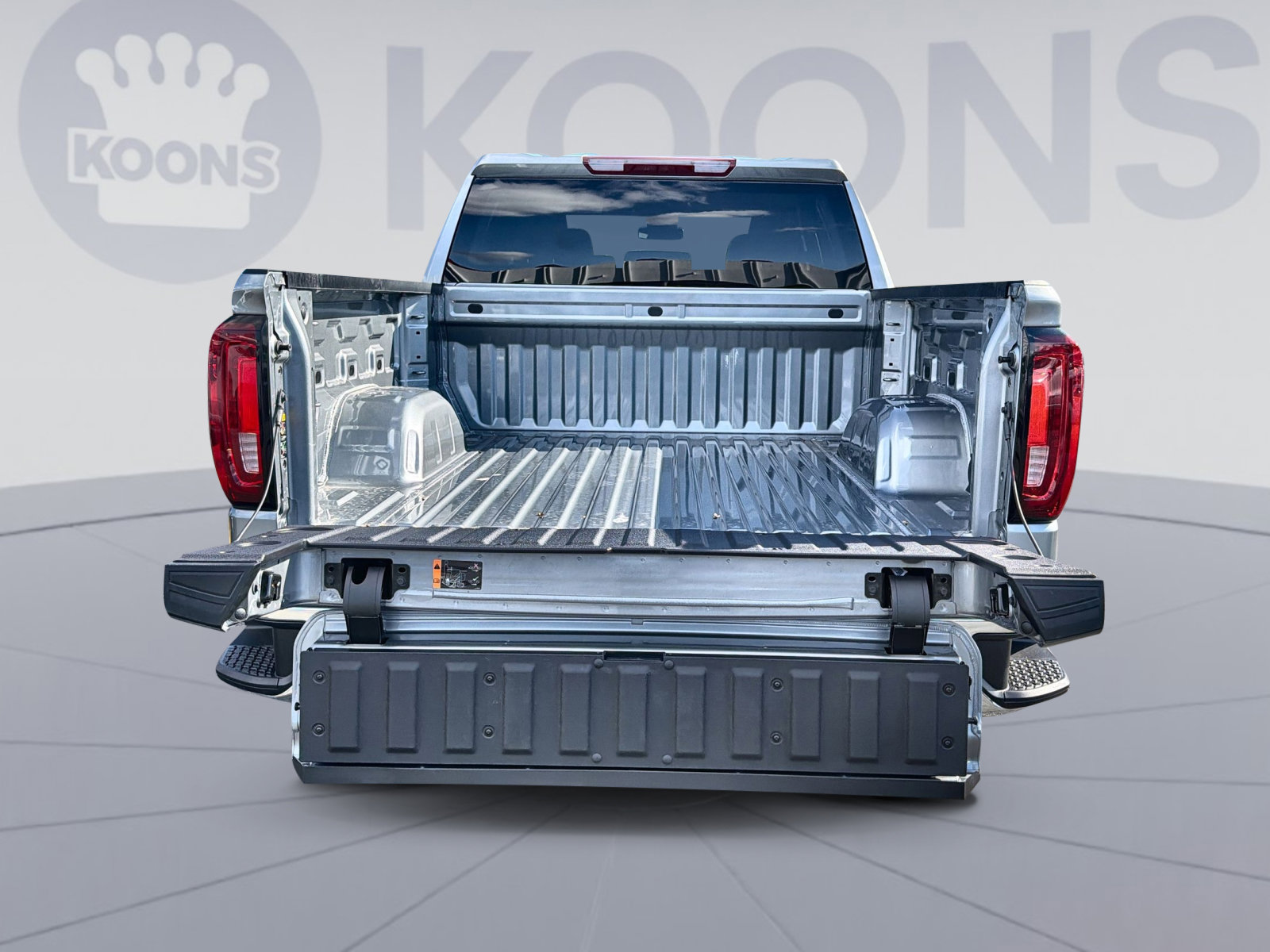 New 2026 GMC Sierra 1500 SLT w/ SLT Premium Package image 26