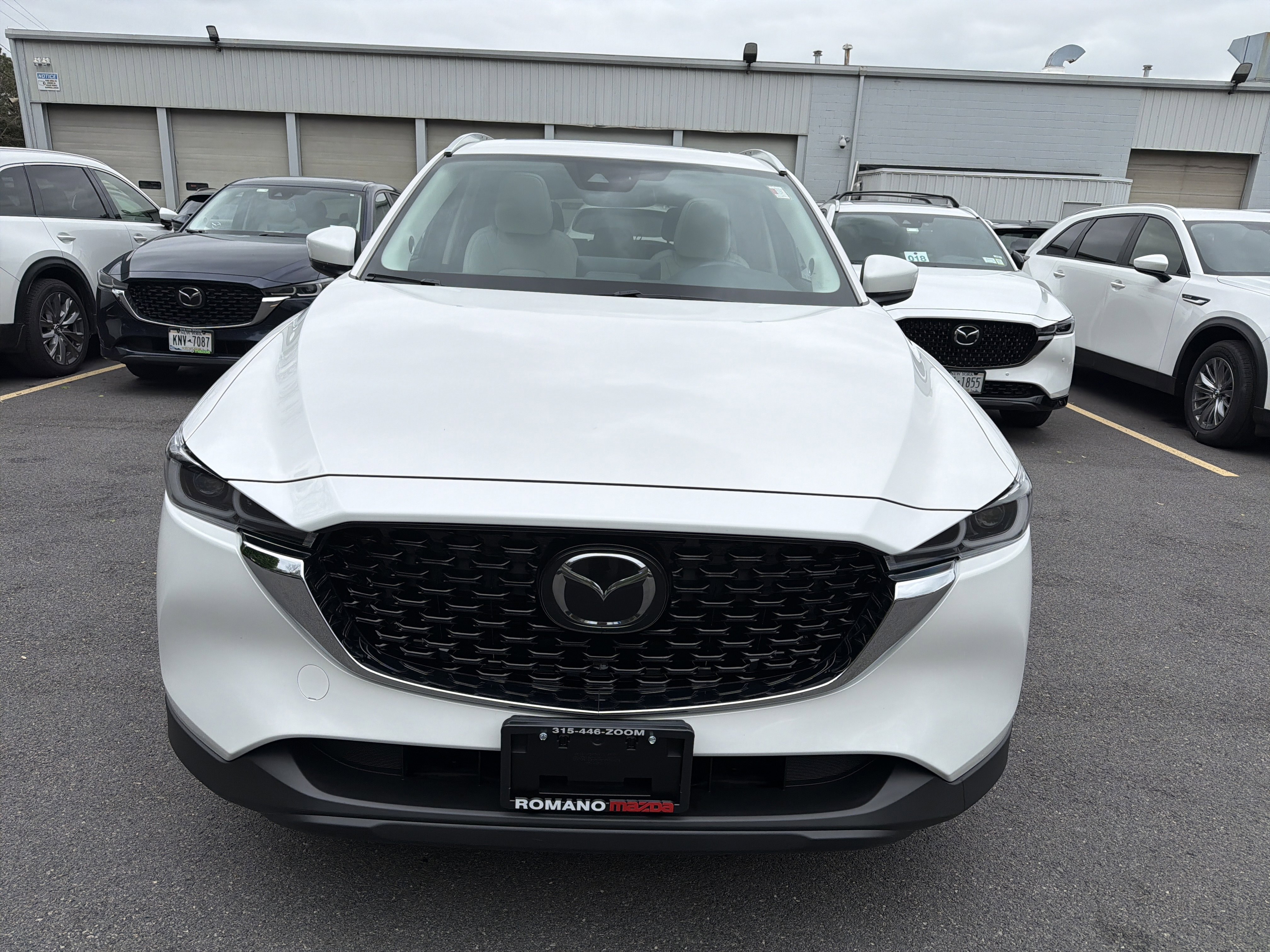 Used 2023 MAZDA CX-5 AWD 2.5 S w/ Premium Package image 3