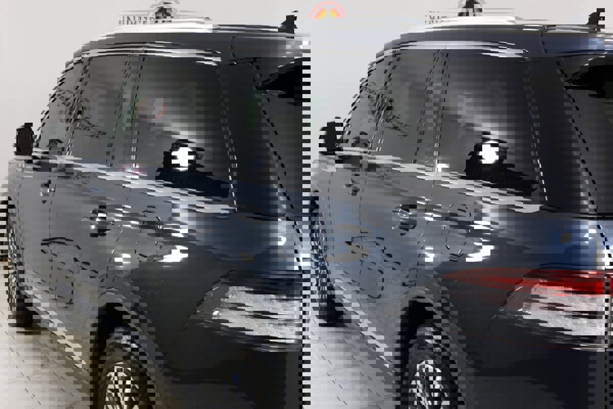 Used 2021 Lincoln Aviator Reserve w/ Class IV Trailer Tow Package image 45