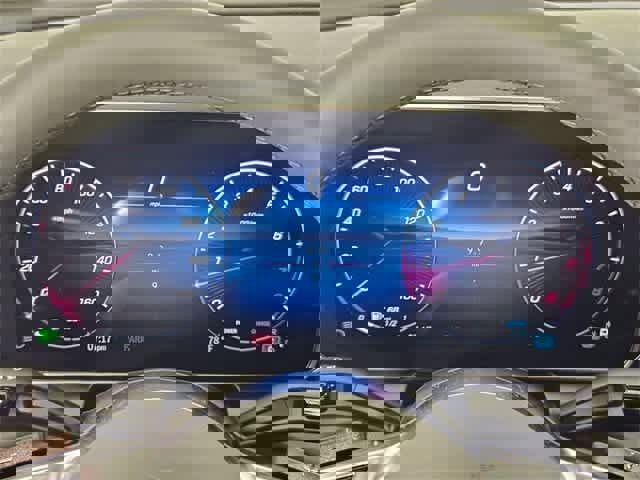 Used 2025 Mercedes-Benz GLC 300 4MATIC image 77