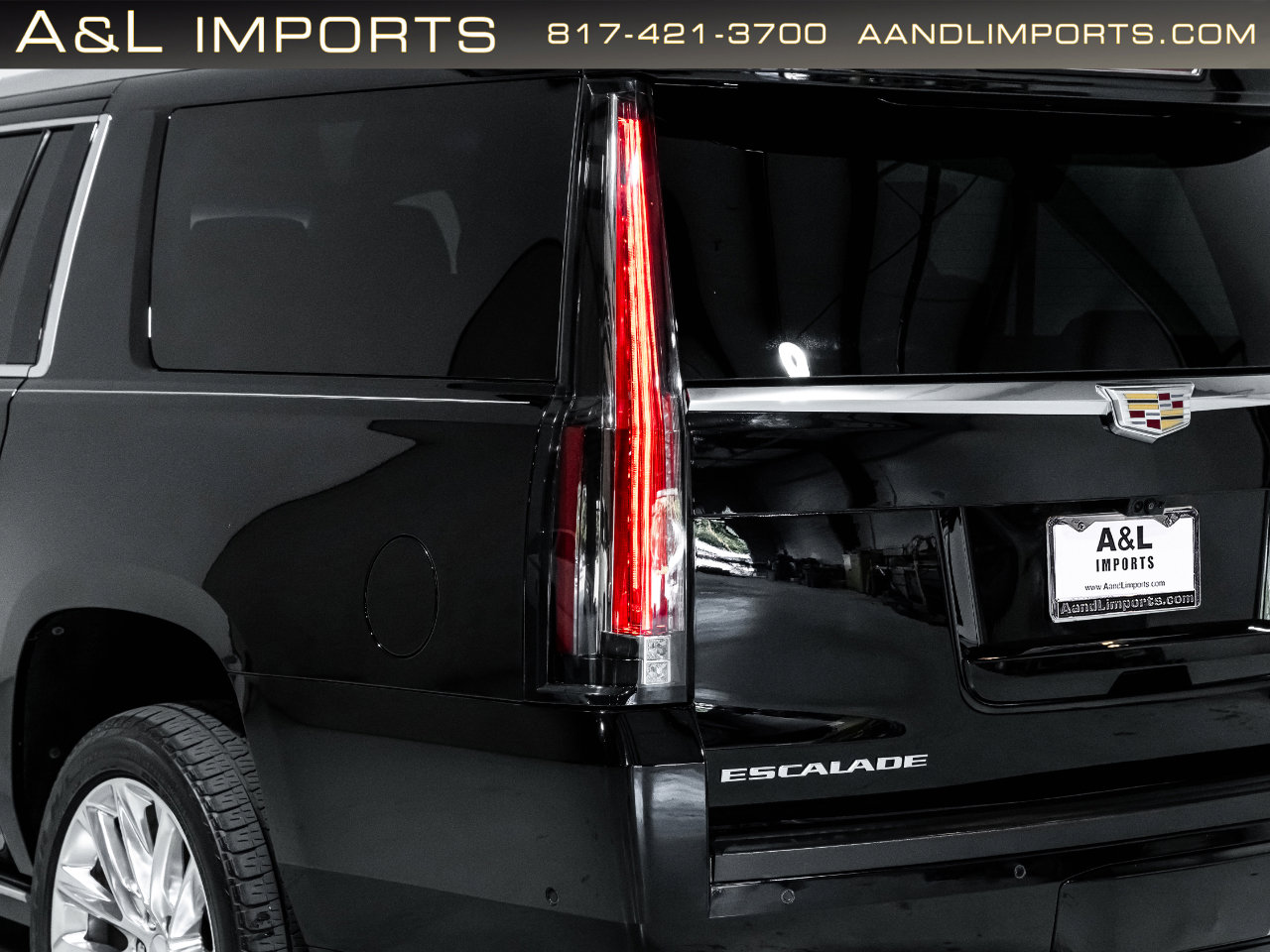 Used 2019 Cadillac Escalade ESV Premium Luxury image 39