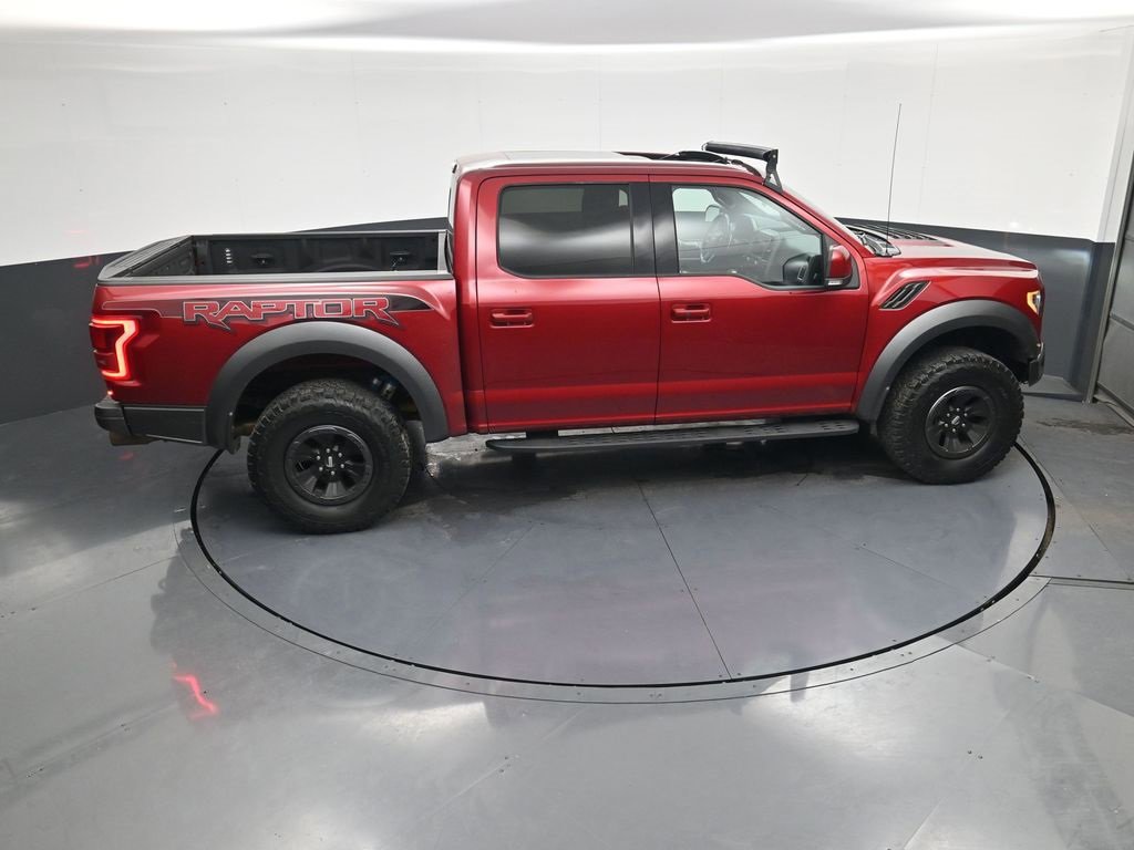 Used 2017 Ford F150 Raptor w/ Equipment Group 802A Luxury image 34