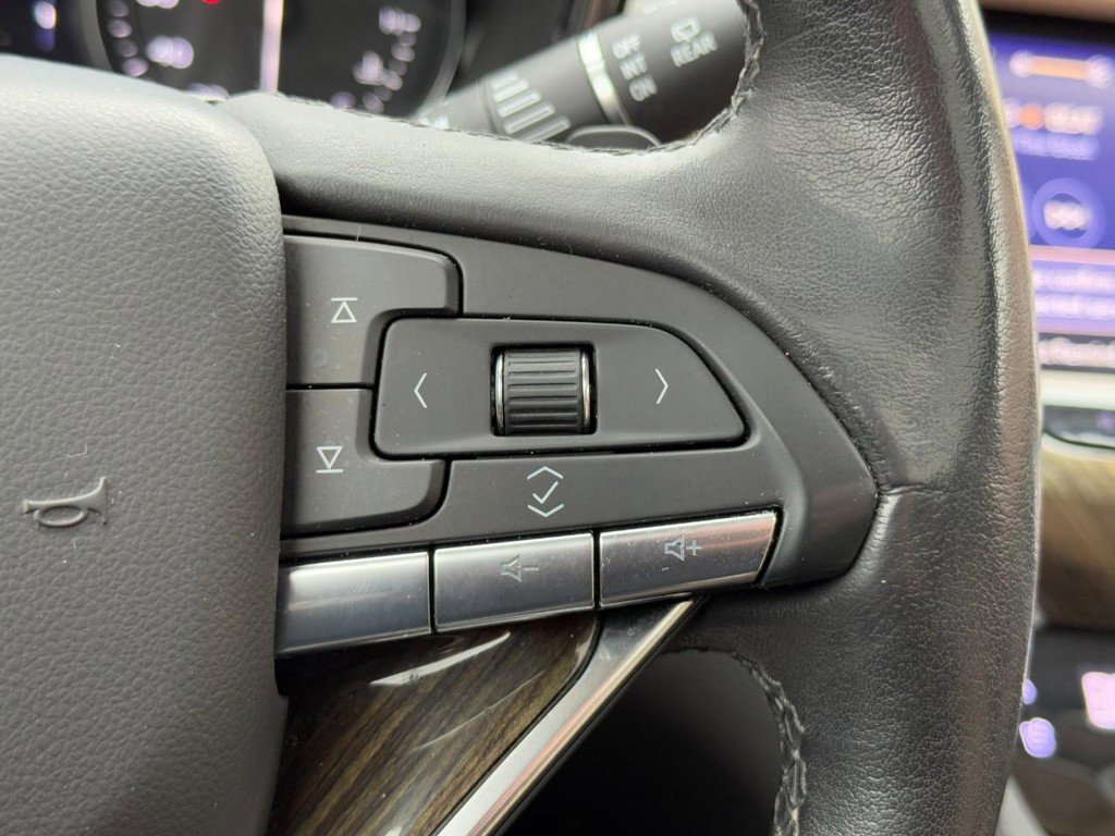 Used 2020 Cadillac XT6 Premium Luxury w/ Platinum Package image 19