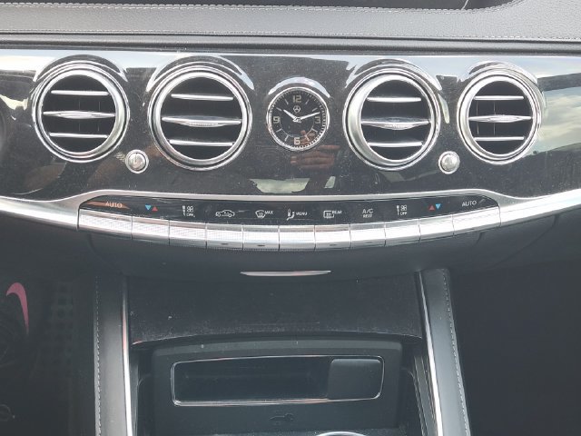 Used 2019 Mercedes-Benz S 560 Sedan image 17