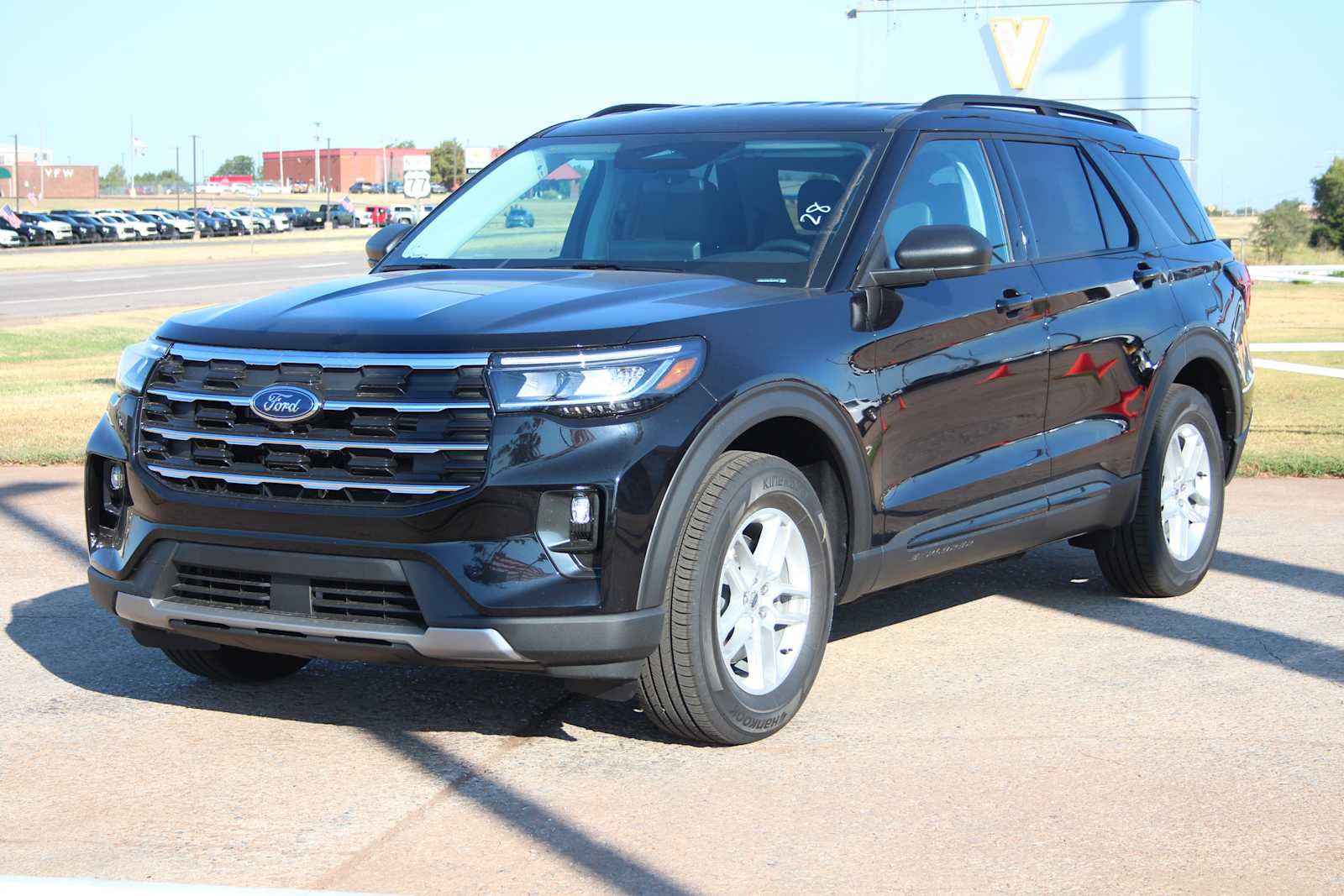 New 2026 Ford Explorer Active w/ Active Comfort Package RWD image 4