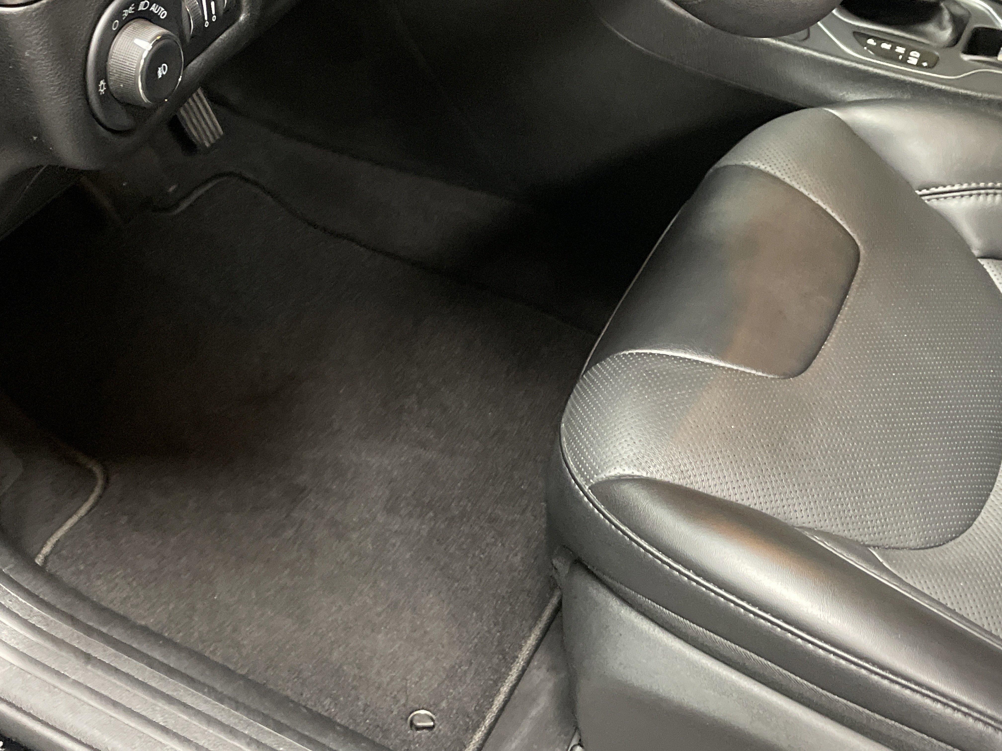 Used 2022 Jeep Cherokee Latitude Lux image 15