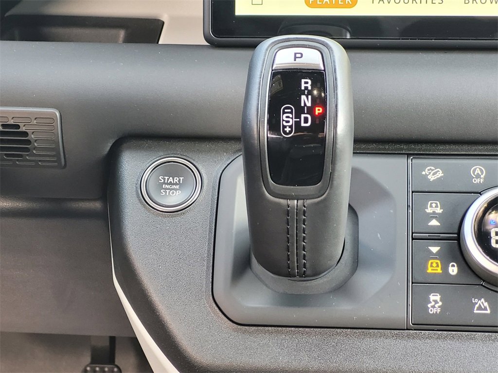 Used 2024 Land Rover Defender 110 S image 17