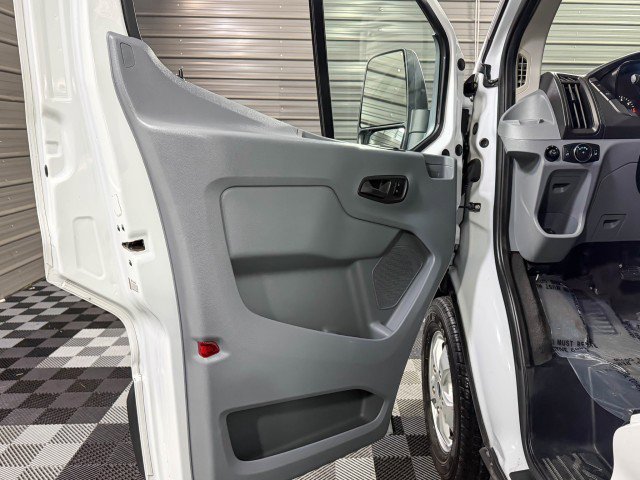 Used 2018 Ford Transit 350 XLT image 33