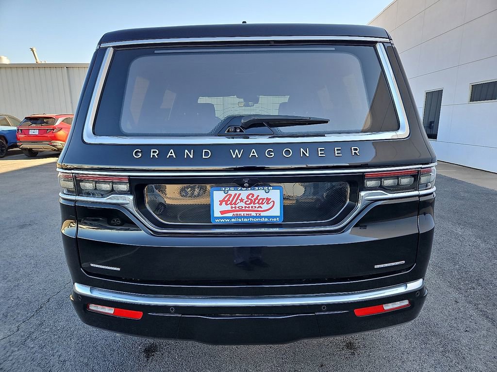 Used 2022 Jeep Grand Wagoneer Series III w/ Rear Seat Video Group 1 image 6