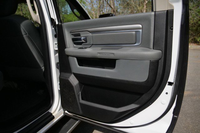 Used 2016 RAM 2500 SLT image 35