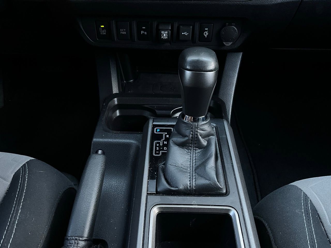 Used 2021 Toyota Tacoma TRD Sport w/ Technology Package image 23