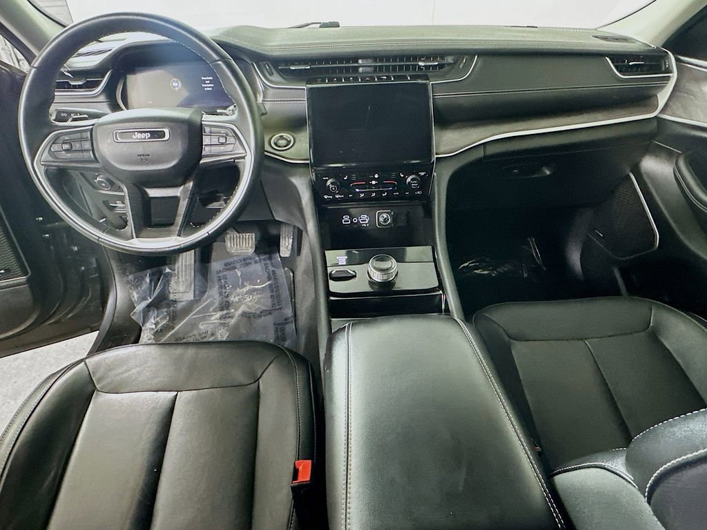 Used 2022 Jeep Grand Cherokee L Limited image 17