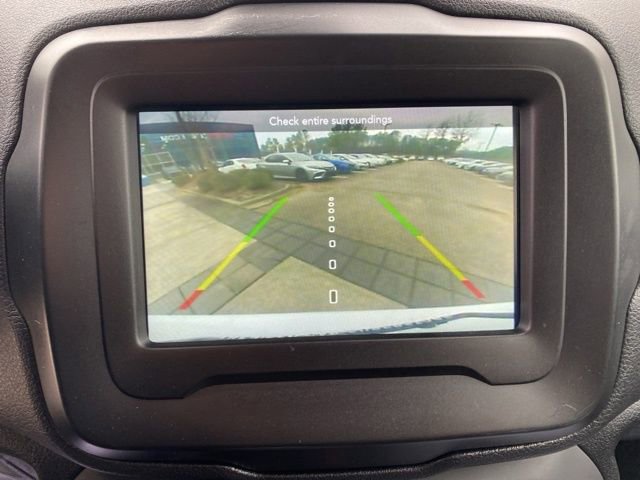 Used 2020 Jeep Renegade Latitude FWD image 14