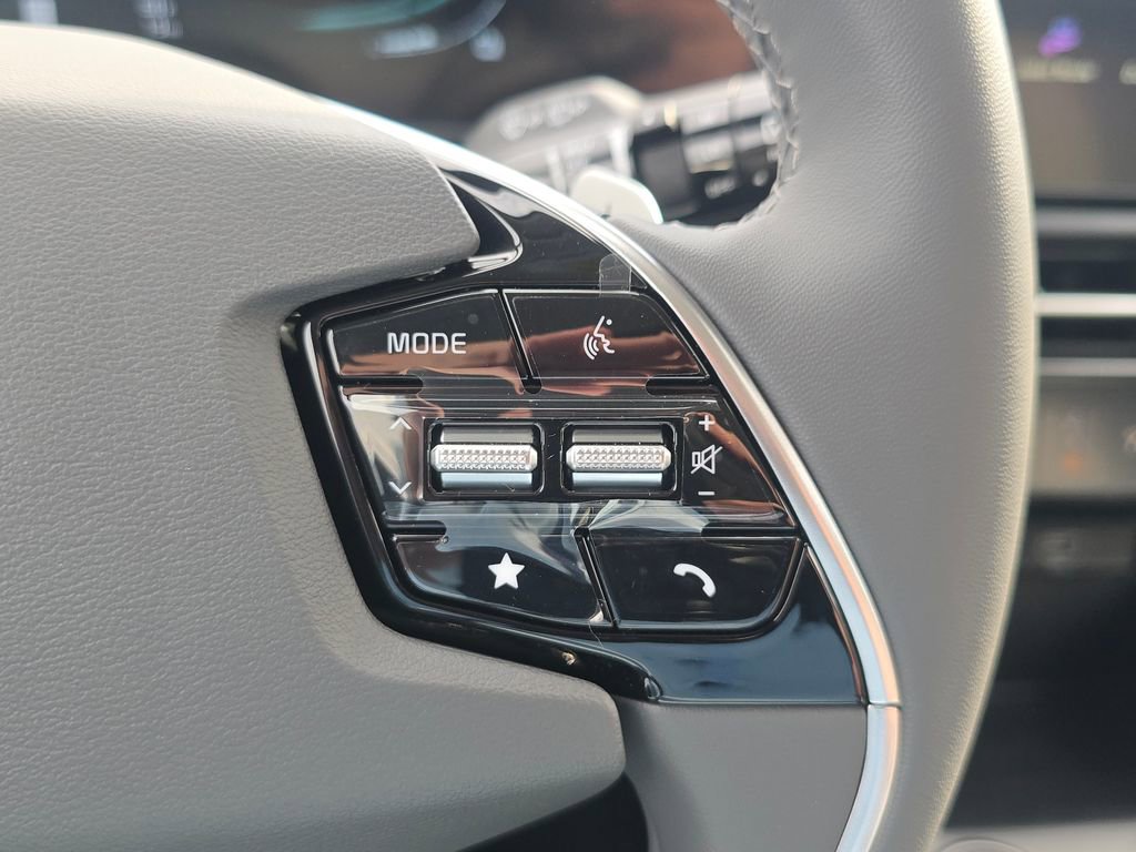 New 2025 Kia Niro EX image 10