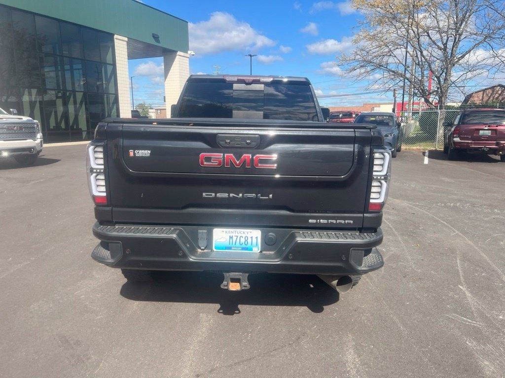 Used 2021 GMC Sierra 3500 Denali w/ Denali Ultimate Package AWD/4WD image 15