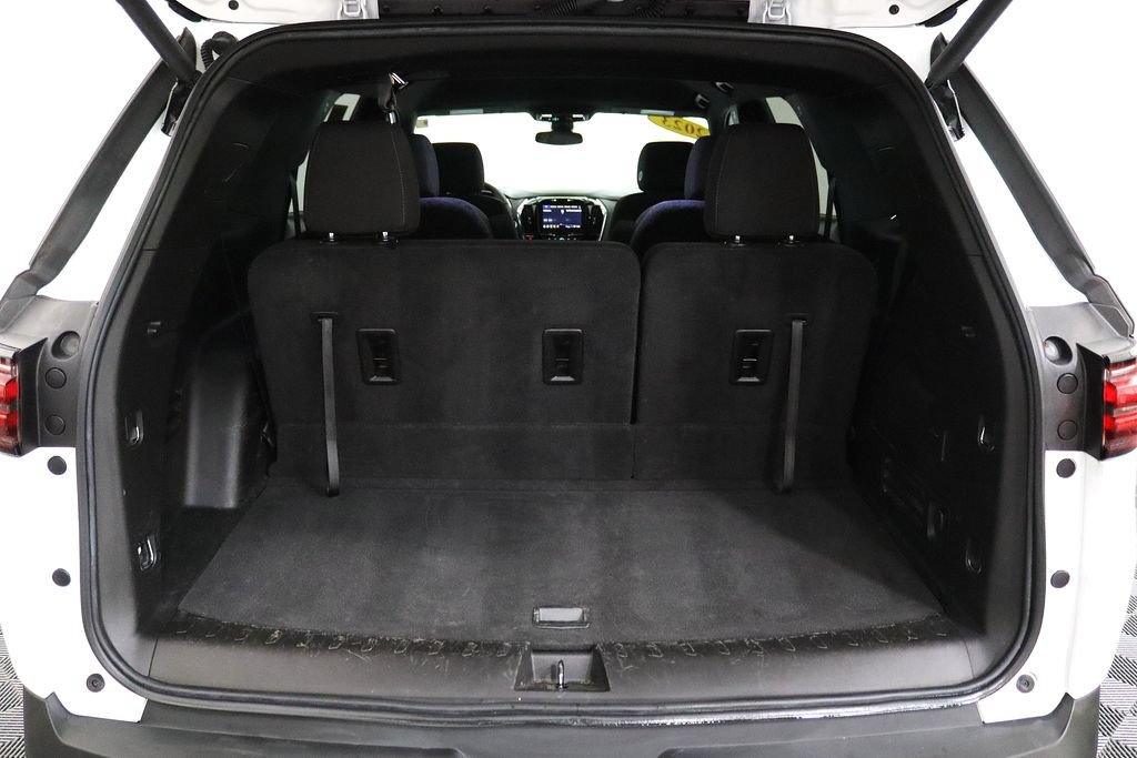 Used 2023 Chevrolet Traverse LT w/ LPO, Floor Liner Package AWD/4WD image 29