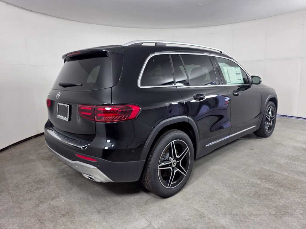 New 2026 Mercedes-Benz GLB 250 image 4