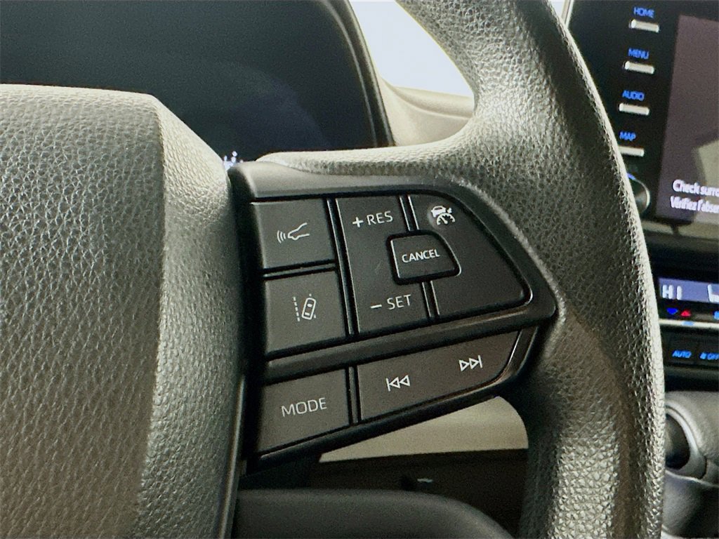 Used 2024 Toyota Sienna LE image 26