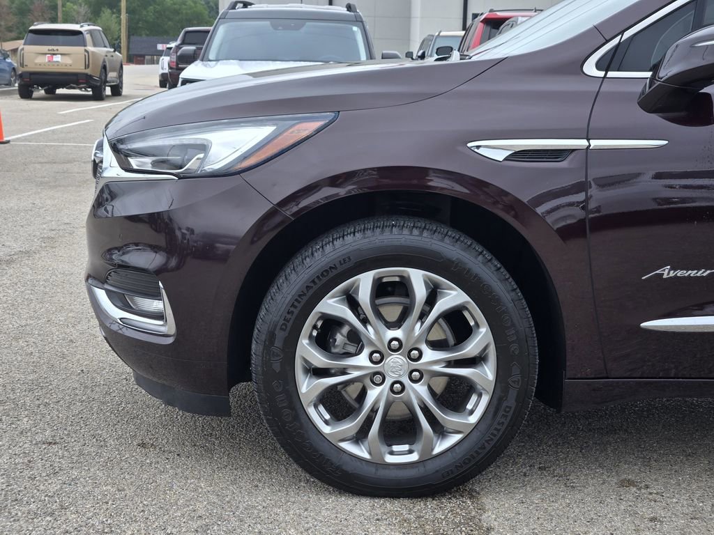 Used 2021 Buick Enclave Avenir w/ Avenir Technology Package FWD image 6