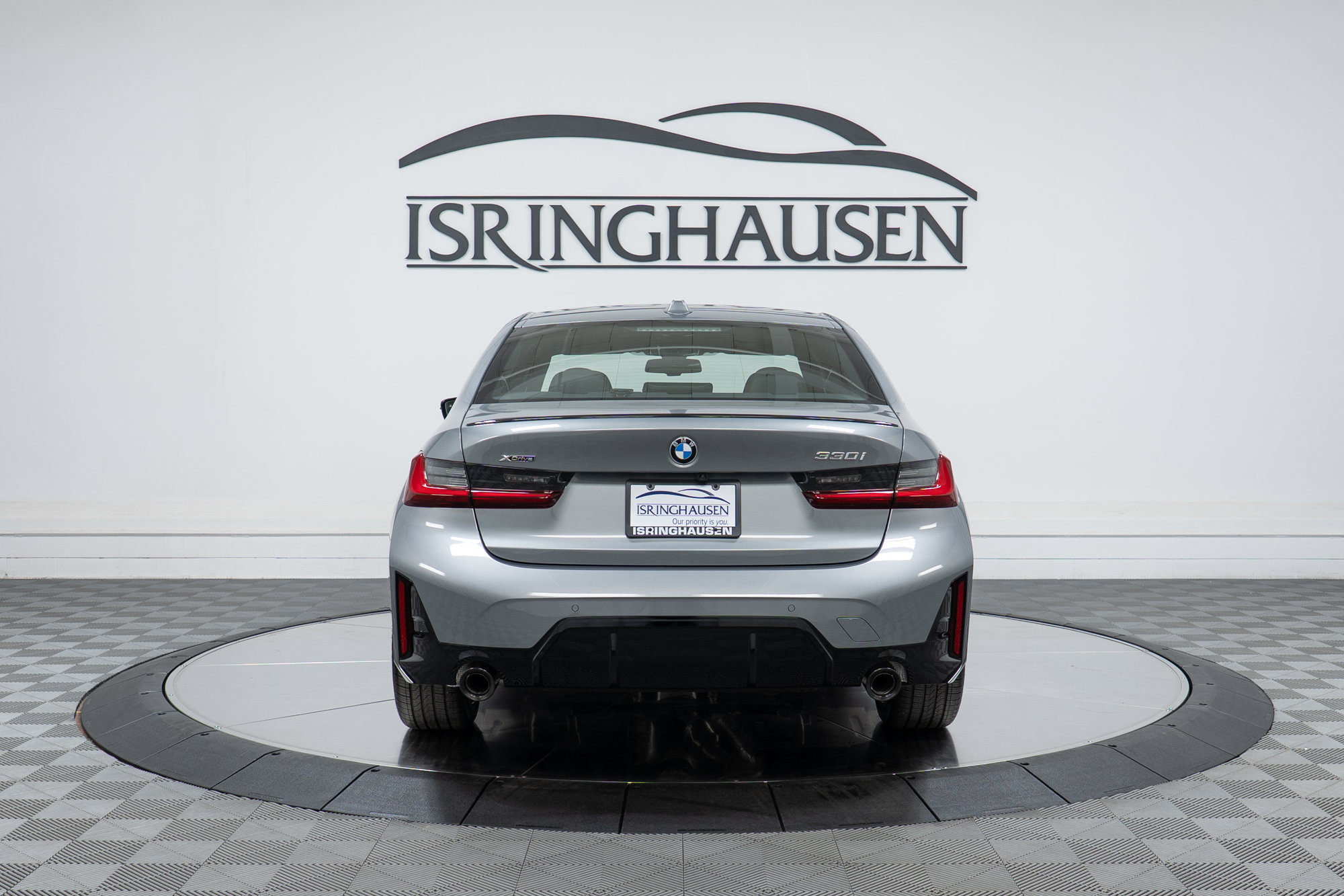 New 2026 BMW 330i xDrive Sedan w/ M Sport Package AWD/4WD image 6