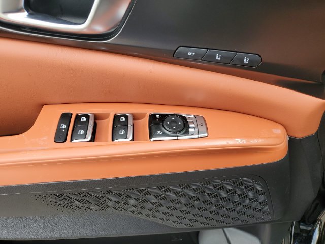 New 2027 Kia Carnival SX w/ Dark Edition Package FWD image 28