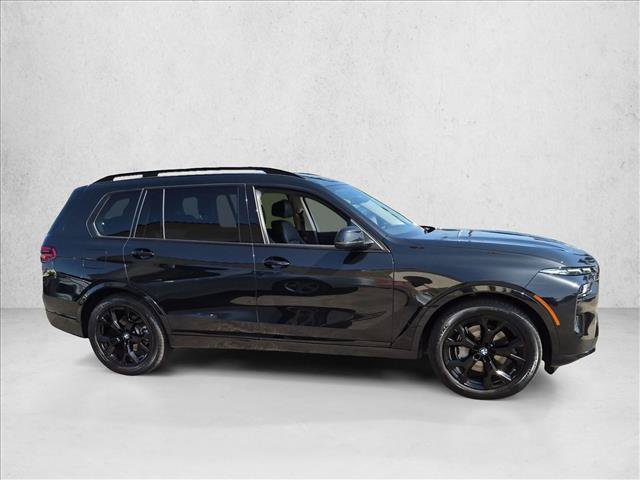 Certified 2024 BMW X7 xDrive40i w/ Parking Assistance Package AWD/4WD image 4