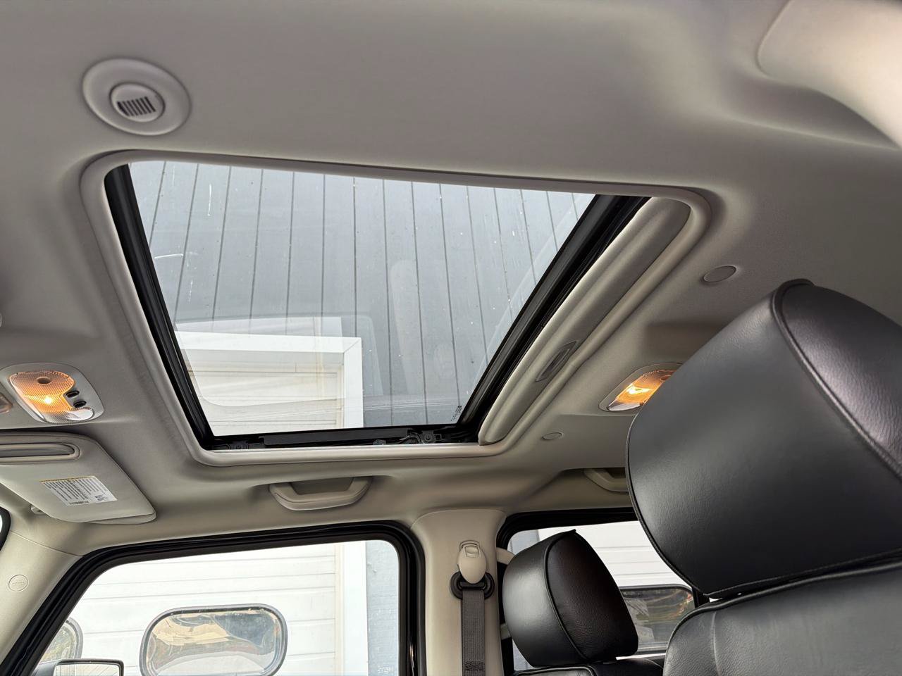 Used 2009 HUMMER H3 AWD/4WD image 8