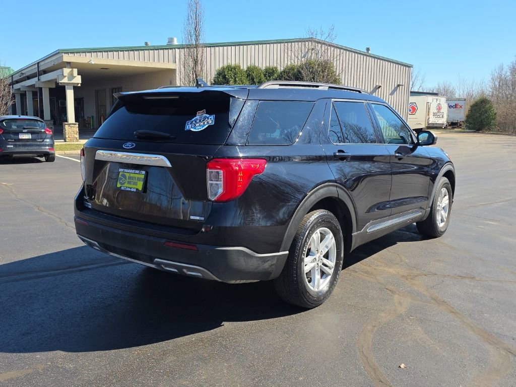 Used 2020 Ford Explorer XLT w/ Equipment Group 202A image 9