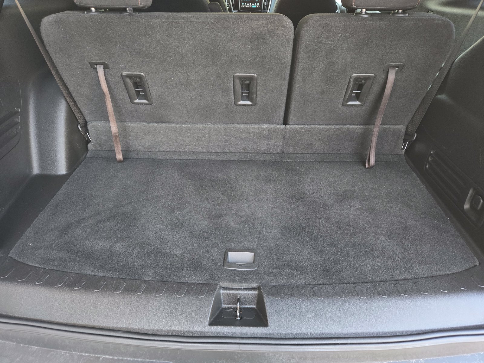 Used 2018 Chevrolet Traverse LT FWD image 29