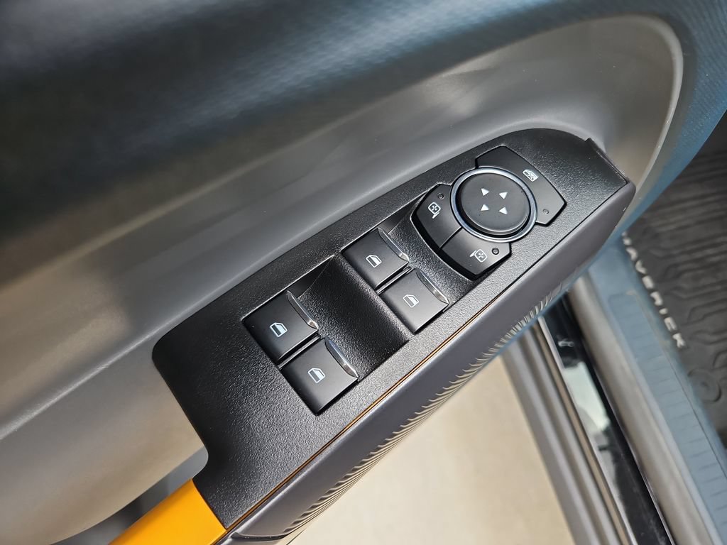 Used 2025 Ford Maverick Tremor AWD/4WD image 28