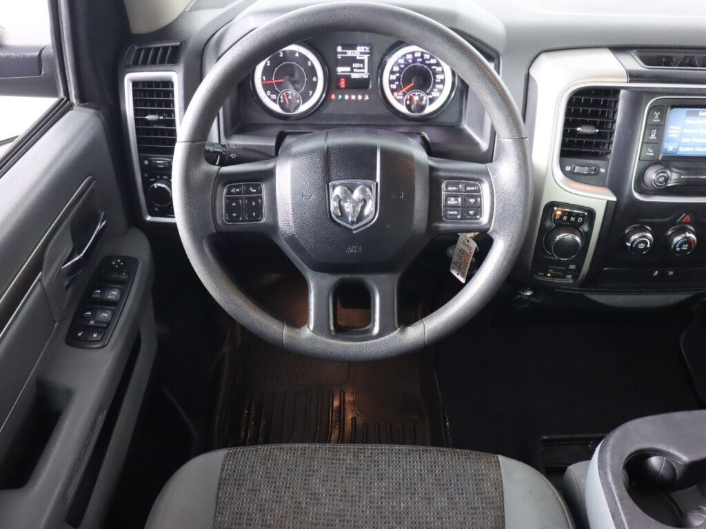 Used 2018 RAM 1500 Classic SLT AWD/4WD image 31