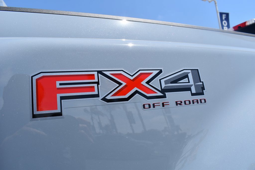 Used 2025 Ford F450 Lariat w/ FX4 Off-Road Package image 13
