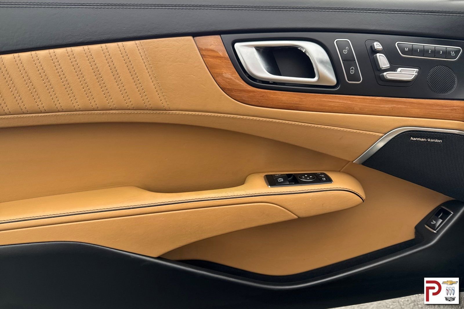 Used 2015 Mercedes-Benz SL 400 image 12