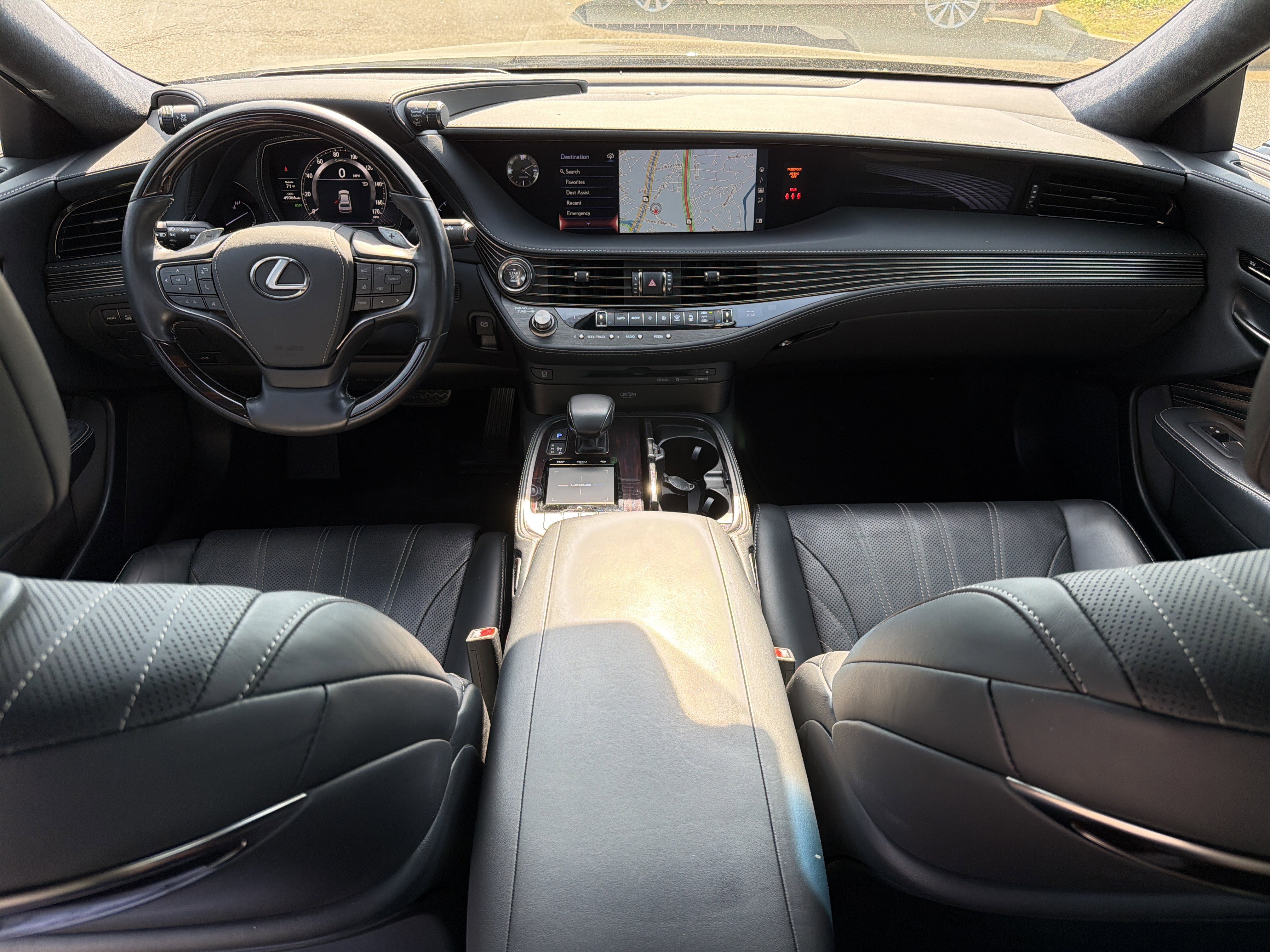 Used 2019 Lexus LS 500 w/ Interior Upgrade Package image 4