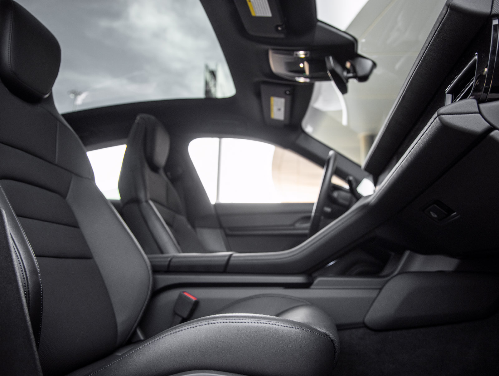 Certified 2023 Porsche Taycan 4S AWD/4WD image 43