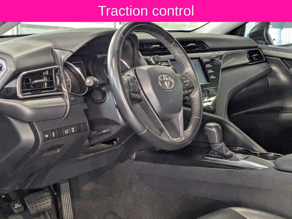 Used 2020 Toyota Camry SE image 9