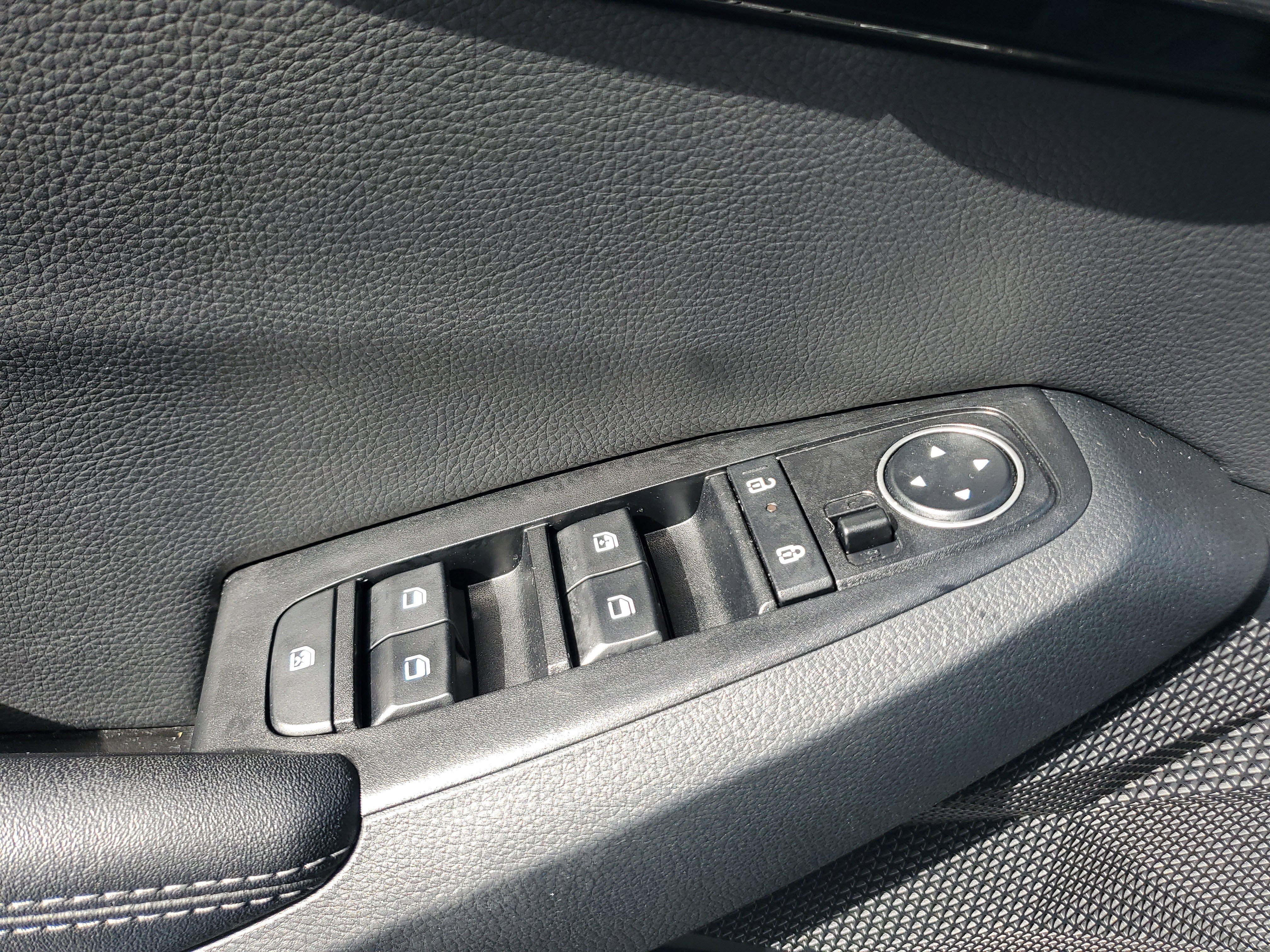 Used 2024 Kia Seltos EX image 27