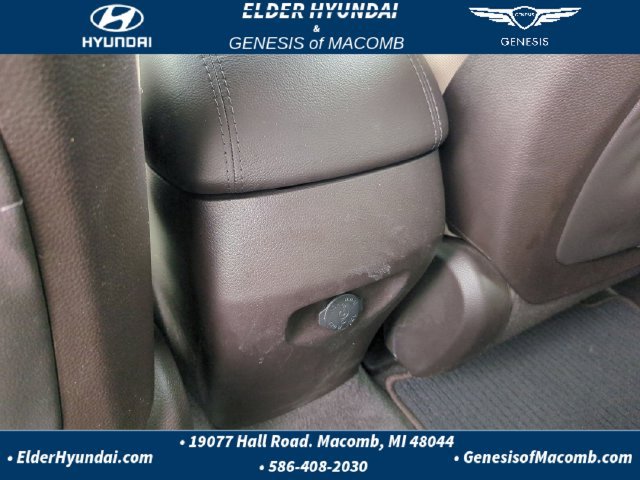 Used 2017 Hyundai Santa Fe Sport AWD/4WD image 13