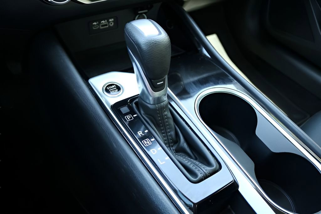 Used 2024 Nissan Altima 2.5 SV image 22