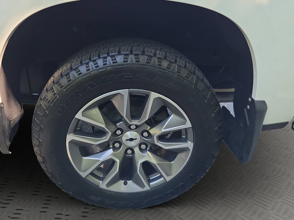 Used 2022 Chevrolet Silverado 1500 RST w/ Z71 Off-Road Package AWD/4WD image 18