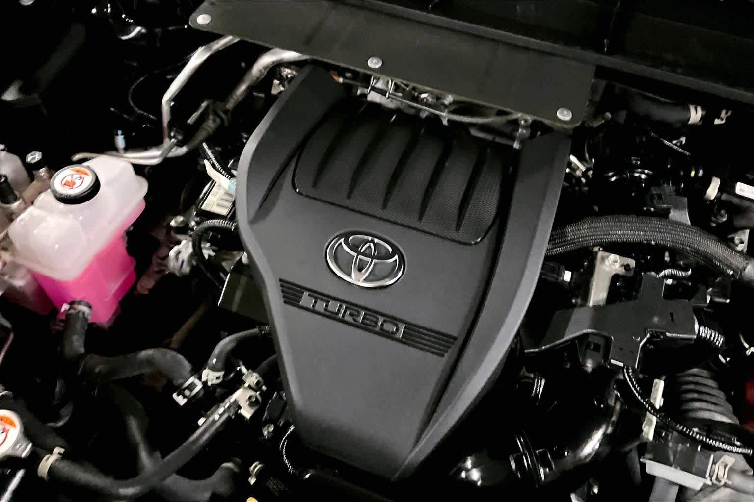 Used 2023 Toyota Highlander LE AWD/4WD image 33