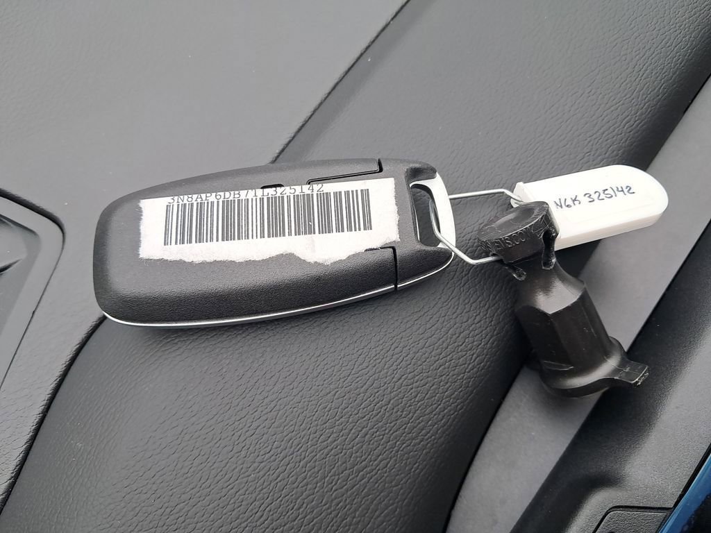 New 2026 Nissan Kicks SR w/ Cold Weather Package image 30