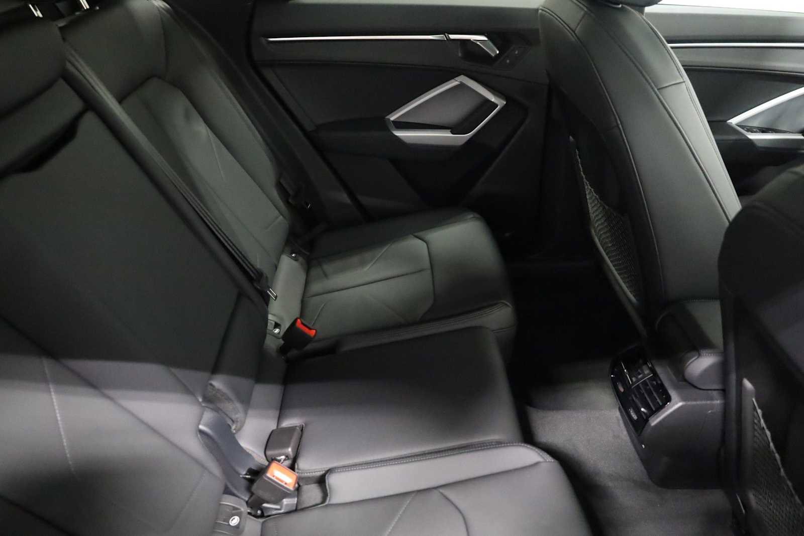 New 2025 Audi Q3 2.0T Premium image 33