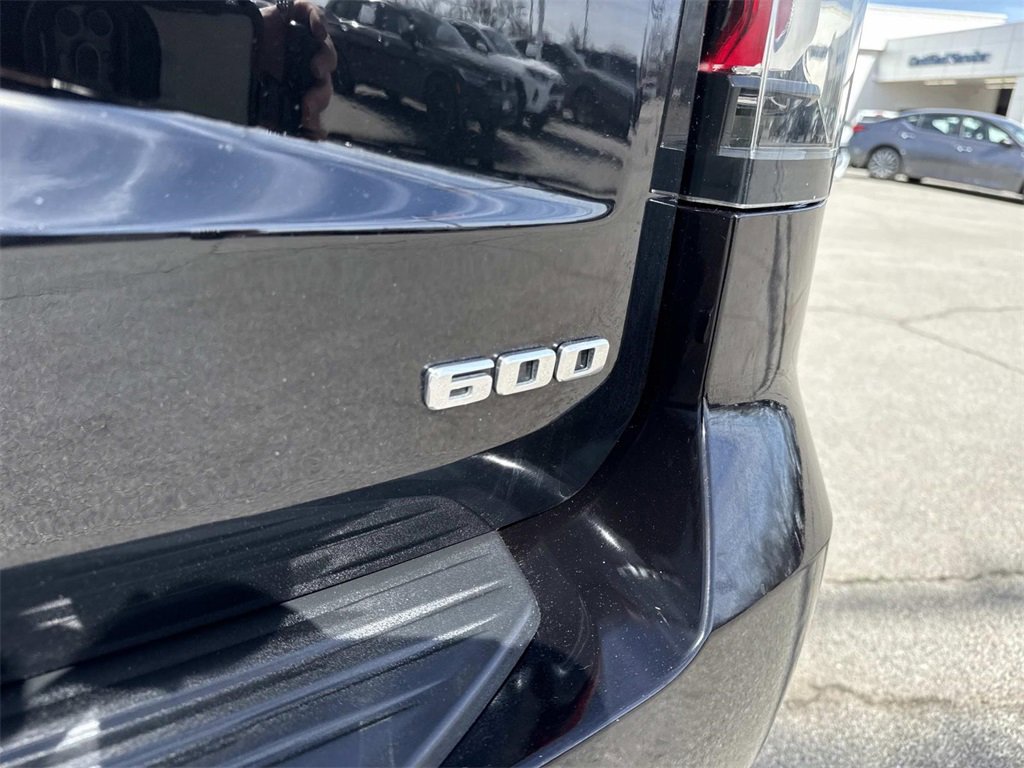 Used 2023 Cadillac Escalade Premium Luxury image 5