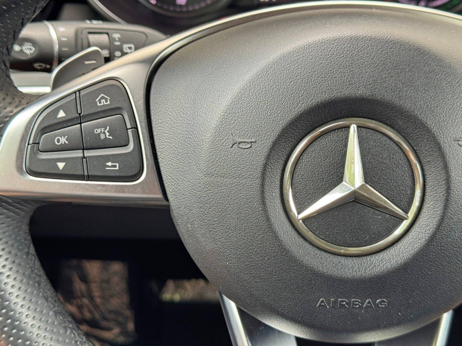 Used 2018 Mercedes-Benz GLC 350e 4MATIC image 21